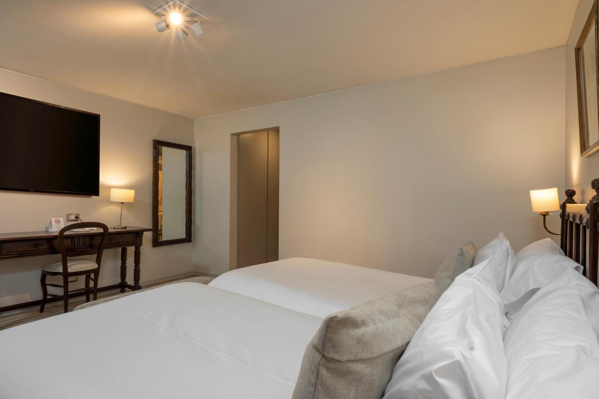 Teclados Hotel Santiago Kültér fotó